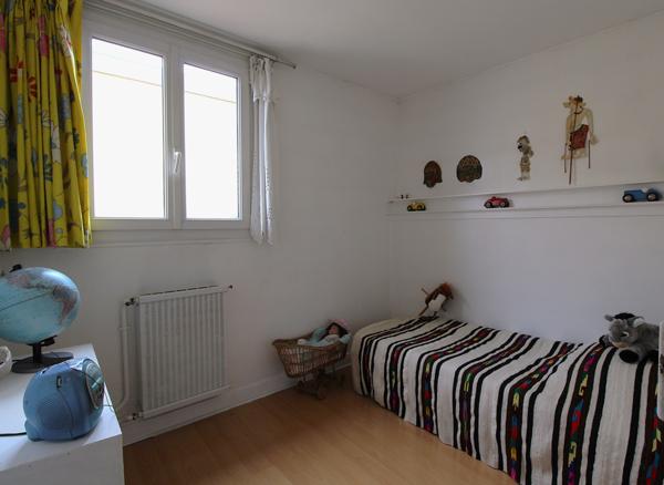 Lumineuse Maison à vendre de 165m2 sur 297 m2 de terrain clos