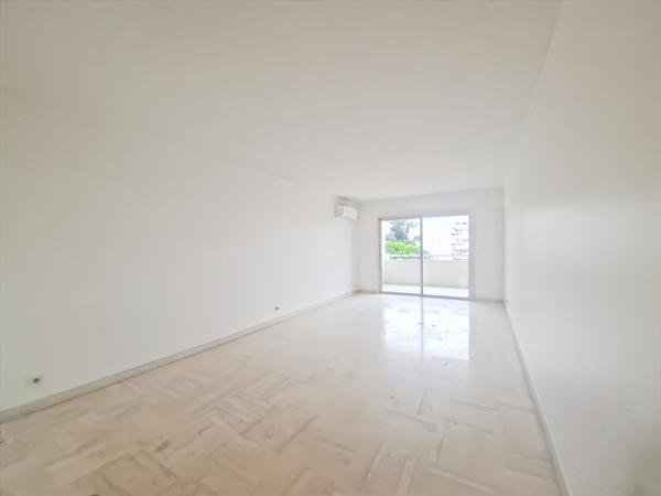 Le Cannet- 3 pièces 72 m² traversant, avec piscine et stationnement