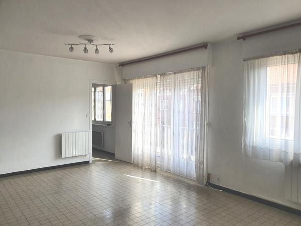 Lille Hellemmes Saint-Joseph T3 avec garage et cave