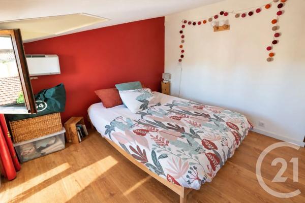 Maison à vendre  4 pièces - 80 m 2   BRUGES  - 33
