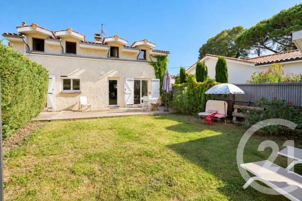 Maison à vendre  4 pièces - 80 m 2   BRUGES  - 33