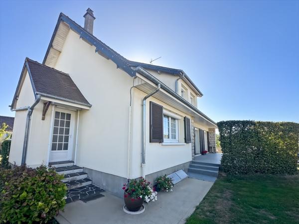 ETREPAGNY CENTRE VILLE 4 chambres Sous-sol