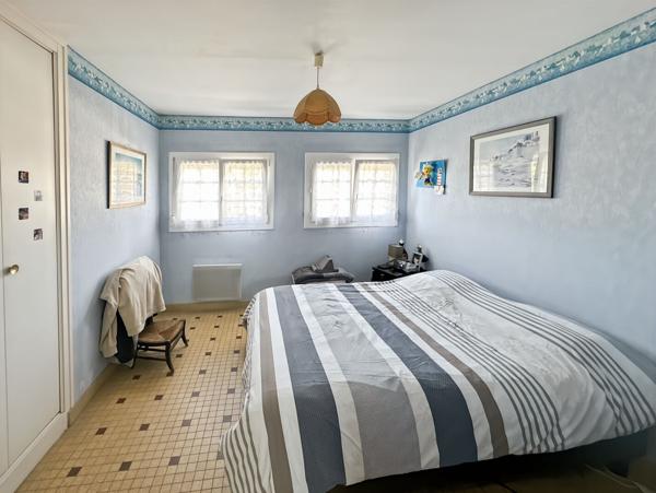 ETREPAGNY CENTRE VILLE 4 chambres Sous-sol