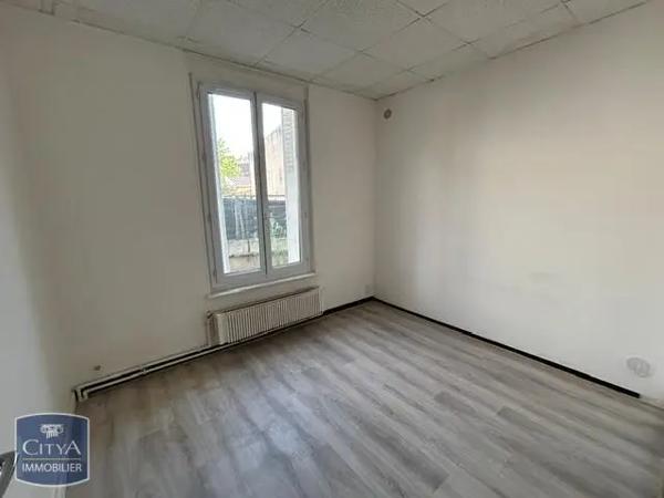 Appartement à louer 3 pièces 75.25m² Tergnier (02700)