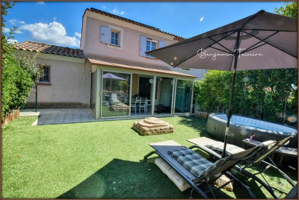 Maison Roquebrune Sur Argens 6 pièce(s) 96 m2 - 4 chambres dont 1 de plain-pied + Parking privé