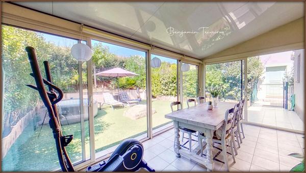 Maison Roquebrune Sur Argens 6 pièce(s) 96 m2 - 4 chambres dont 1 de plain-pied + Parking privé