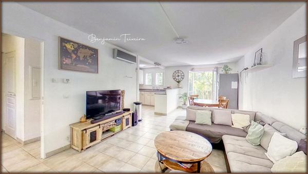 Maison Roquebrune Sur Argens 6 pièce(s) 96 m2 - 4 chambres dont 1 de plain-pied + Parking privé