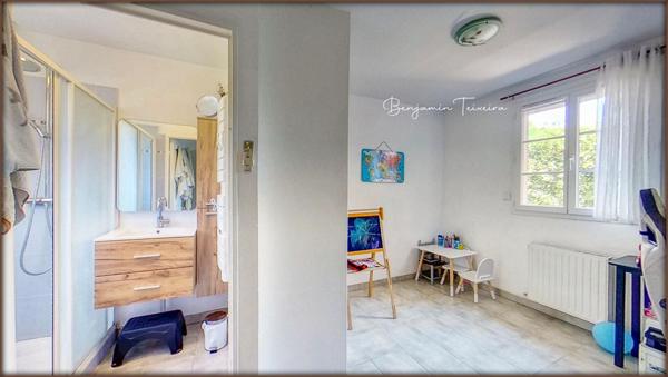 Maison Roquebrune Sur Argens 6 pièce(s) 96 m2 - 4 chambres dont 1 de plain-pied + Parking privé