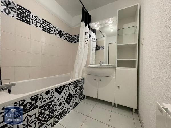 Appartement à louer 3 pièces 42m² Maubeuge (59600)