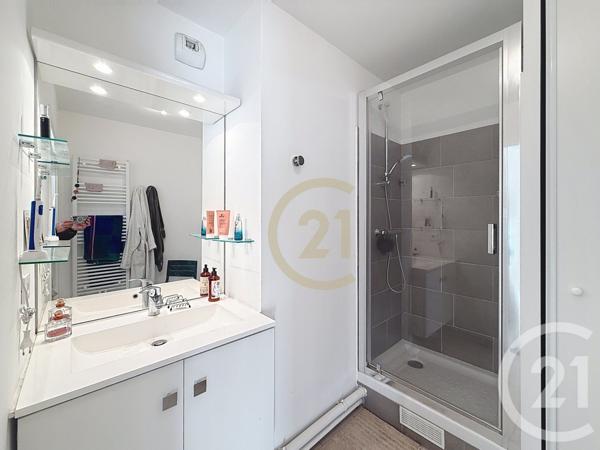 Appartement F3 à vendre  3 pièces - 68,32 m2 NANTERRE - 92