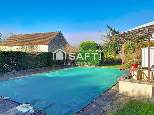 Maison de plain-pied avec piscine