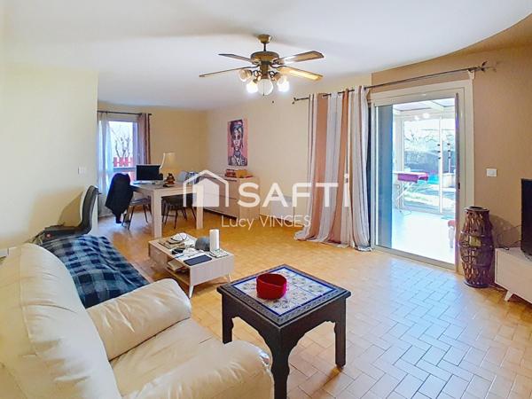 Maison de plain-pied avec piscine