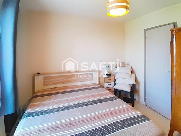 Maison de plain-pied avec piscine