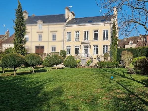 Hôtel particulier 1870 avec dépendance, avec un parc, dans l'Orne