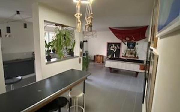 Immeuble à vendre    8 pièces •  Fraize