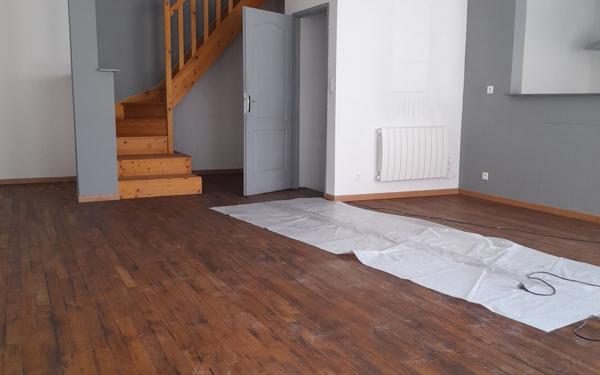 Immeuble à vendre    8 pièces •  Fraize