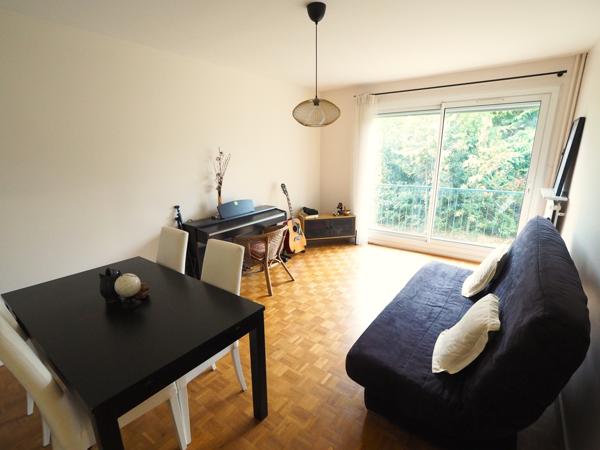 Appartement Orvault 47 m² T2 avec Balcon, parking et cave 