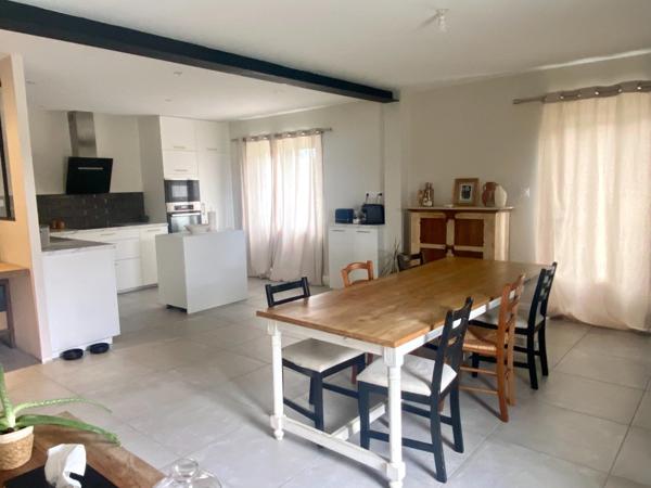 Maison totalement rénovée de 5 pièces Proche du lac d'Arjuzanx (40) à Arengosse.