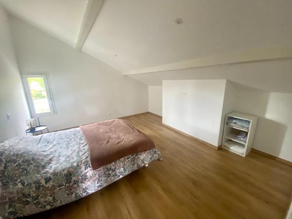 Maison totalement rénovée de 5 pièces Proche du lac d'Arjuzanx (40) à Arengosse.