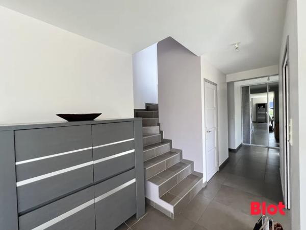 Maison 6 pièce(s)