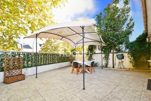 A vendre Fontenay-sous-Bois ? Maison familiale surélevée avec terrasse et garage