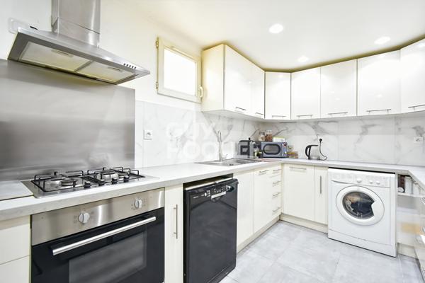 A vendre Fontenay-sous-Bois ? Maison familiale surélevée avec terrasse et garage