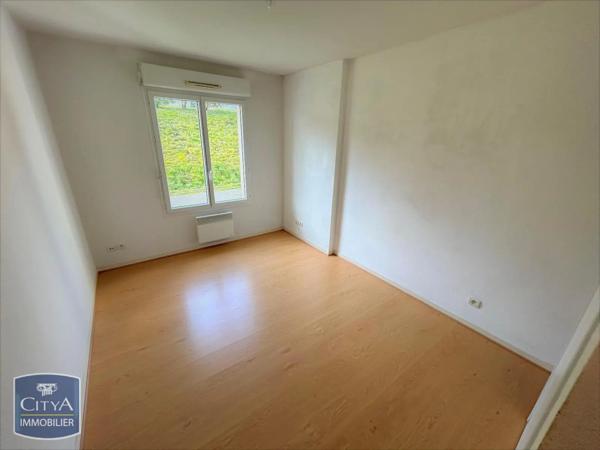 Appartement à louer 2 pièces 47.6m² Bressuire (79300)