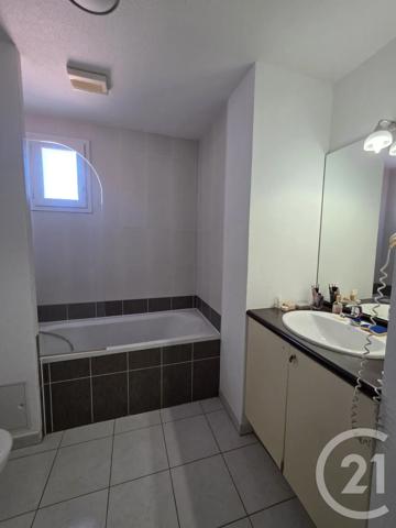 Maison à vendre  4 pièces - 78,49 m 2   FABREGUES  - 34