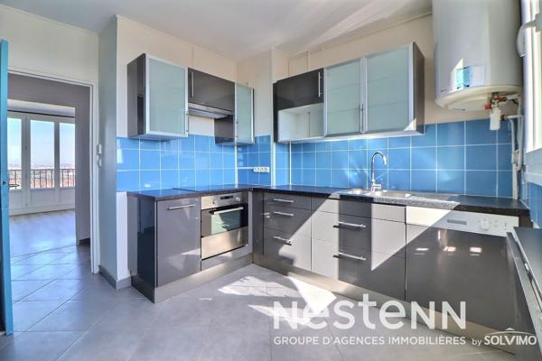 Appartement T3, Saint-Priest Centre Ville, 71m2, dernier étage, balcon et cave, stationnement