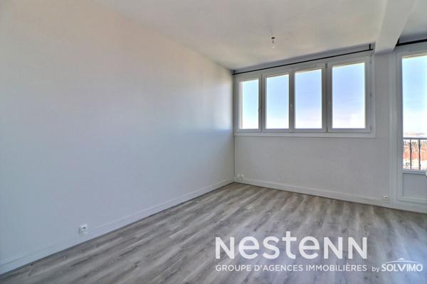 Appartement T3, Saint-Priest Centre Ville, 71m2, dernier étage, balcon et cave, stationnement