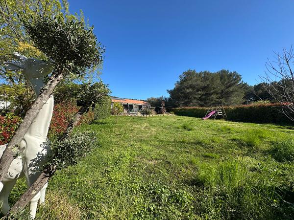 Maison La Crau 5 pièce(s) 143m2 - Secteur calme et cadre campagne