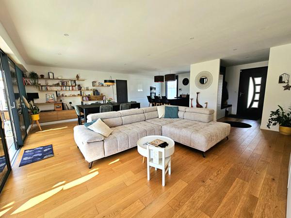 Maison La Crau 5 pièce(s) 143m2 - Secteur calme et cadre campagne