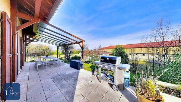 Maison T6 204m² Rénovation récente Parcelle 1 697m² Sous sol Chênex 74520