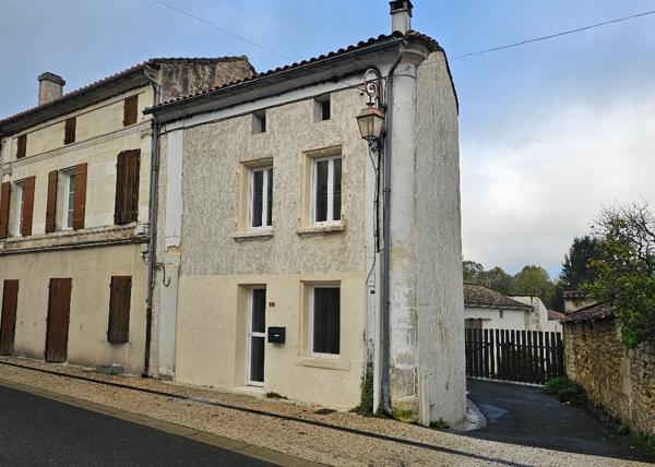 Maison à vendre Roullet Saint Estephe 3 pièce(s) 69