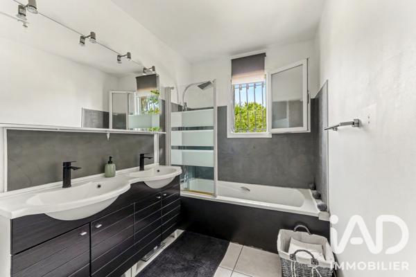 Maison à vendre 7 pièces 150 m² La Salvetat-Saint-Gilles