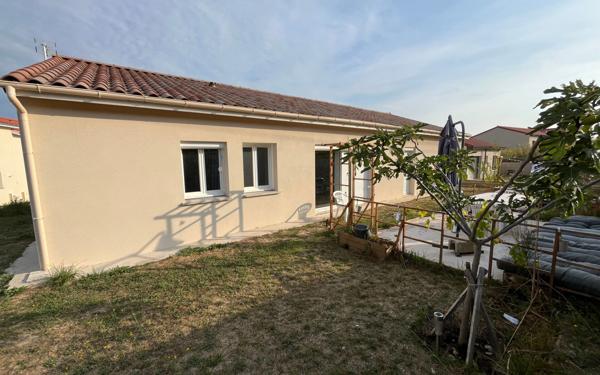 Maison à vendre    4 pièces •  Saint-Barthélemy-de-Vals