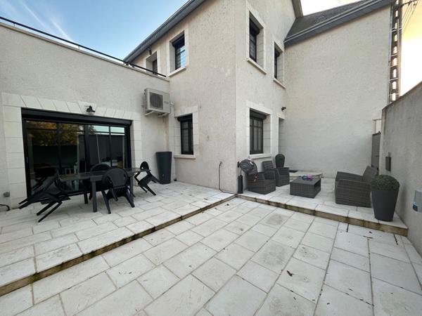 Maison atypique proche centre ville à vendre à Amboise