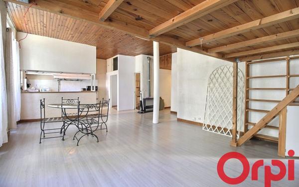 Appartement à vendre    3 pièces • 82,02 m2 Marseille 7