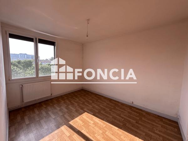 Location Appartement 4 pièces 83.51 m² - 70 BOULEVARD D'ITALIE La Roche Sur Yon 85000
