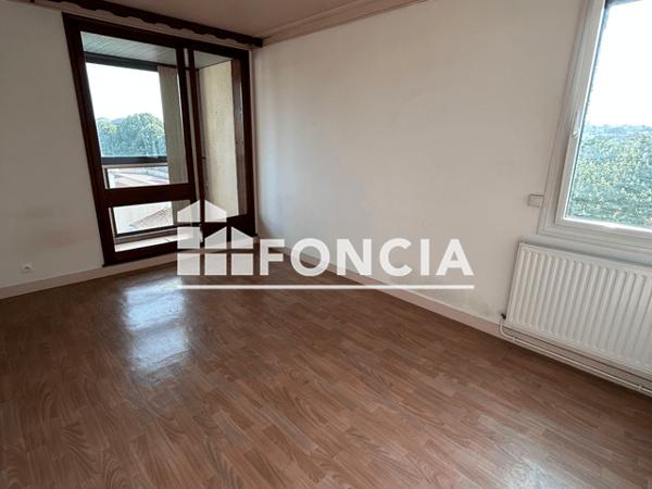Location Appartement 4 pièces 83.51 m² - 70 BOULEVARD D'ITALIE La Roche Sur Yon 85000