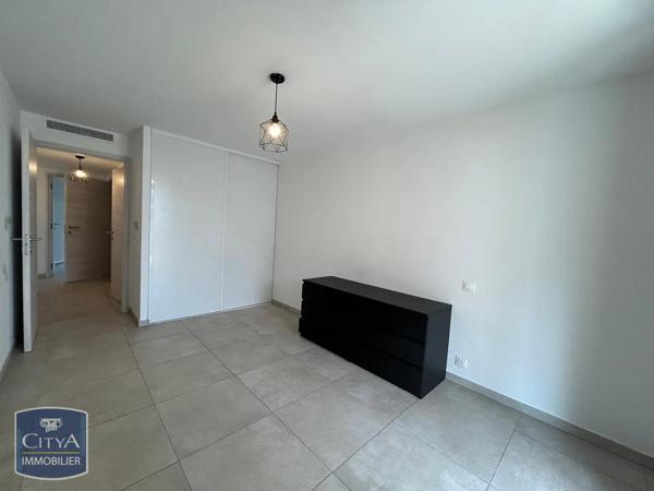 Appartement à louer 3 pièces 66.35m² Saint-Raphaël (83700)