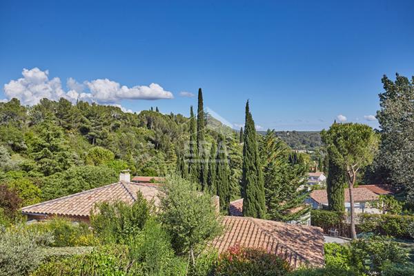 Aix En Provence - maison T4 avec jardin et 2 parkings proche du centre ville