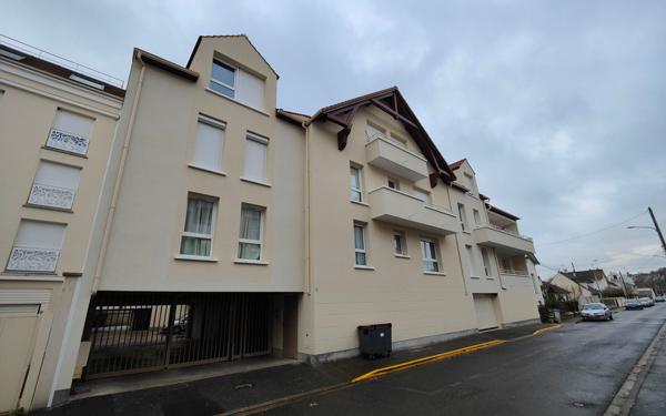 Stationnement à louer    Esbly