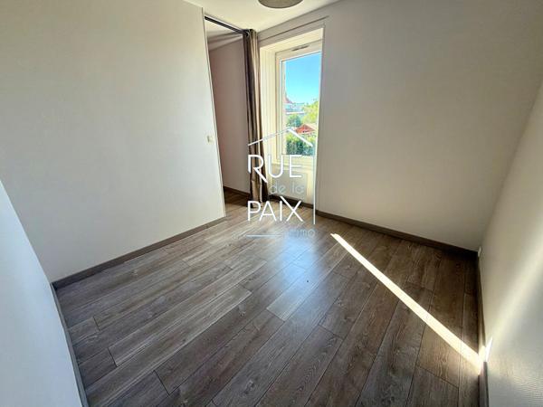 79300 BRESSUIRE Appartement T2, non meublé - centre-ville de BRESSUIRE