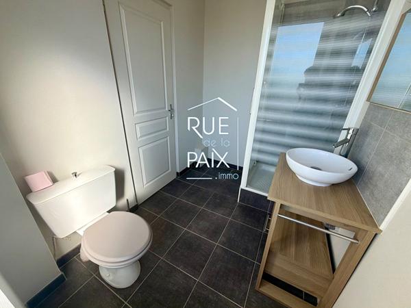 79300 BRESSUIRE Appartement T2, non meublé - centre-ville de BRESSUIRE