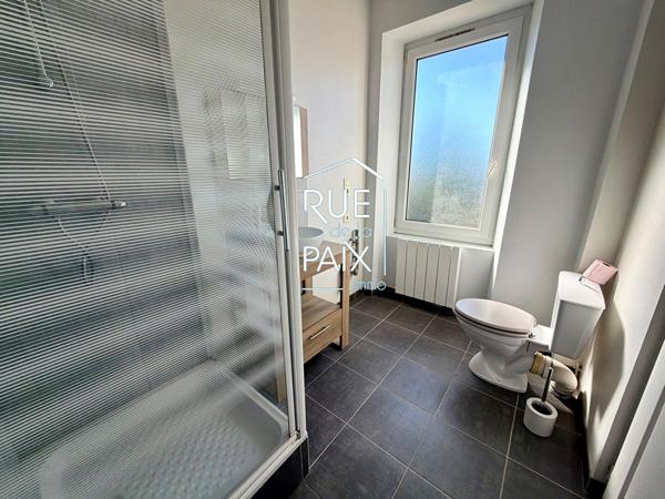 79300 BRESSUIRE Appartement T2, non meublé - centre-ville de BRESSUIRE