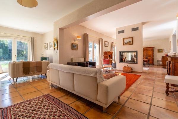 Vente Maison de luxe Narbonne 10 Pièces 258 m²