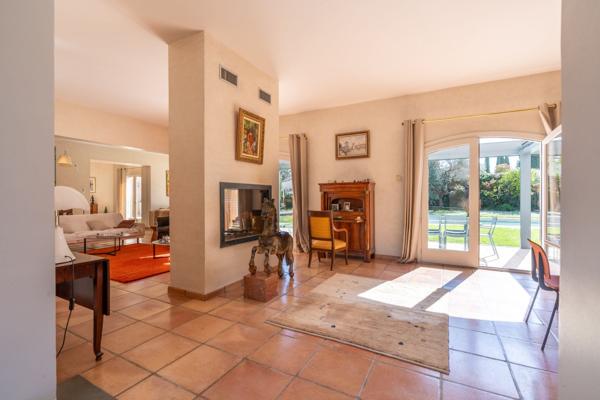 Vente Maison de luxe Narbonne 10 Pièces 258 m²