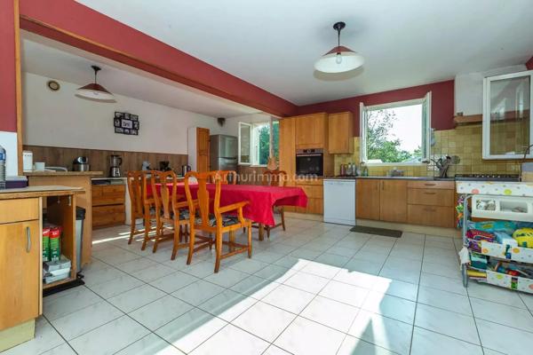 Vente Maison 10 pièces 214 m2 à Les Avenières