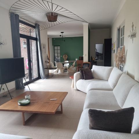 Maison 8 pièces 326.38 m2